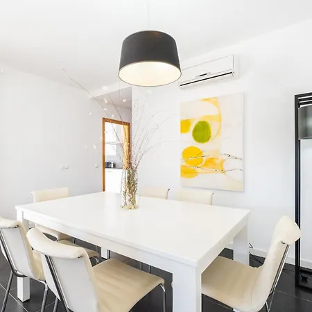 Villa Novochoro - Small Garden By Dreamvillasalbufeira *